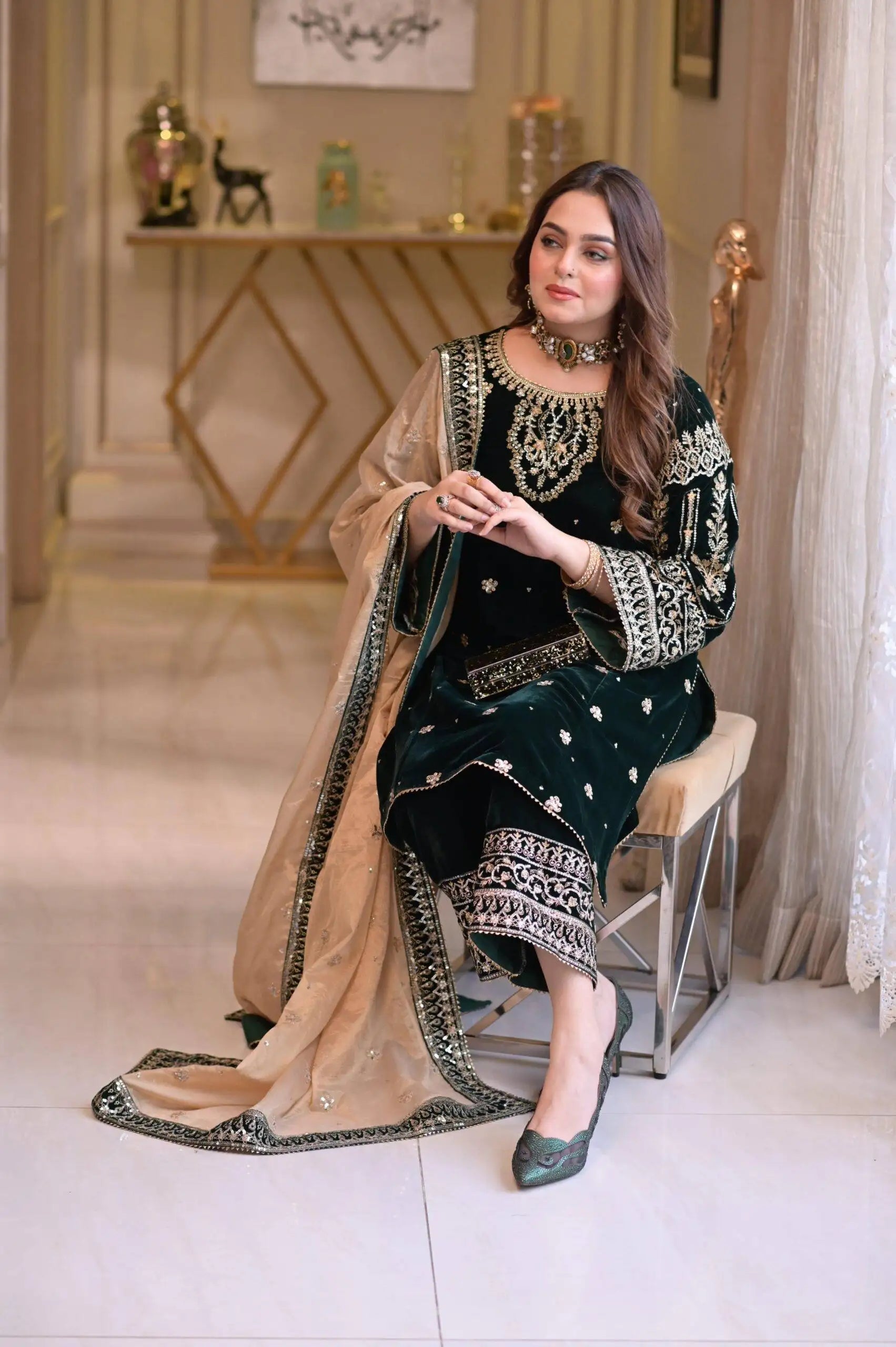 ANEELA'S ALIVE BOTTLE GREEN LUXURY VELVET COLLECTION| WINTER COLLECTION 2025 | TOP PAKISTANI DRESS BY SHAEBIZ