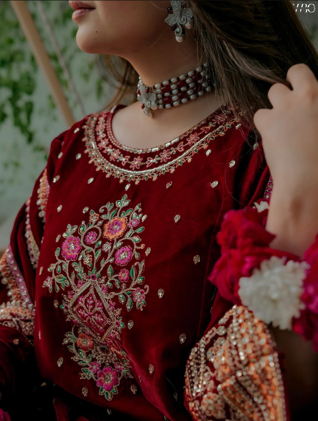 ANEELA'S LUXURY MEHROON VELVET COLLECTION| WITH VELVET SHAWL | TOP PAKISTANI DRESS BY SHAEBIZ