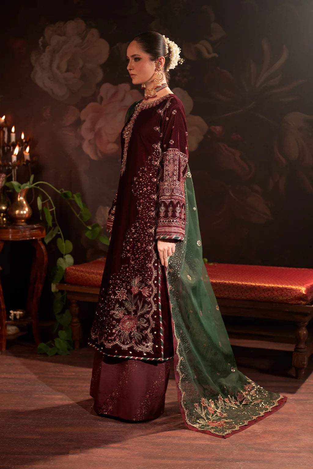 IZNIK LATEST VELVET COLLECTION|UNSTITCHED 3 PCS BY SHAEBIZ