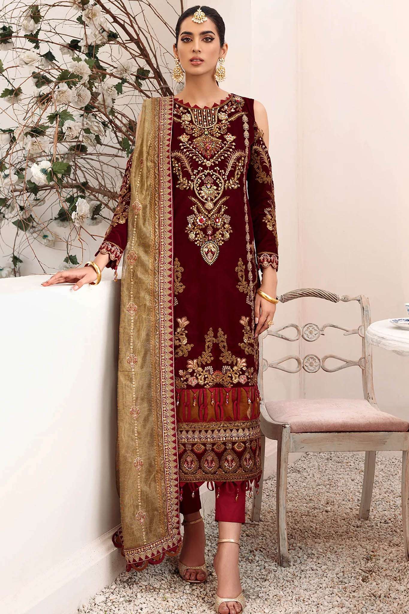 EMAAN ADEEL MEHROON DILNAZ(EA-V9000)