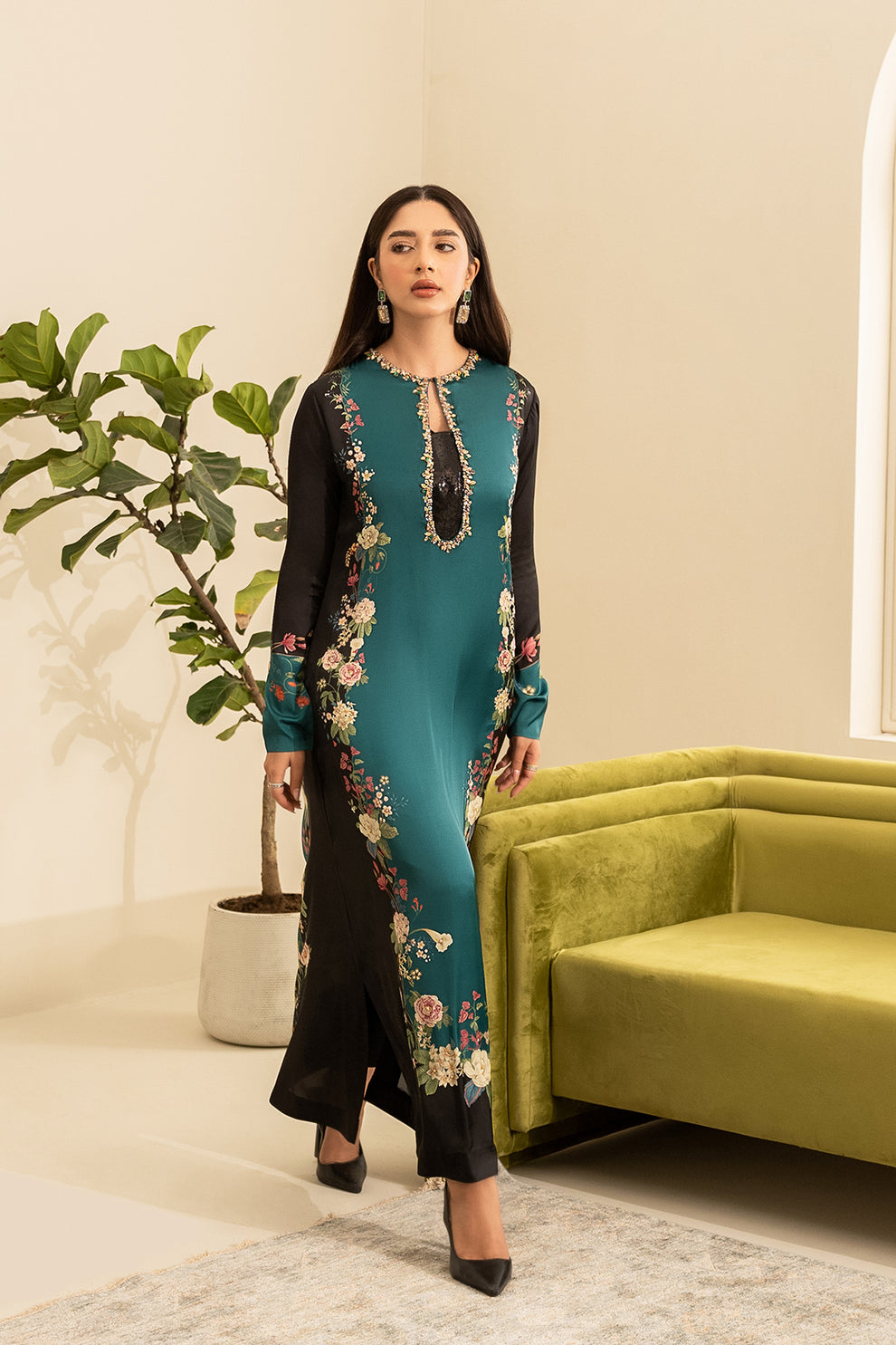 LULUSAR DIGITAL SILK COLLECTION | TOP PAKISTANI DRESS BY SHAEBIZ