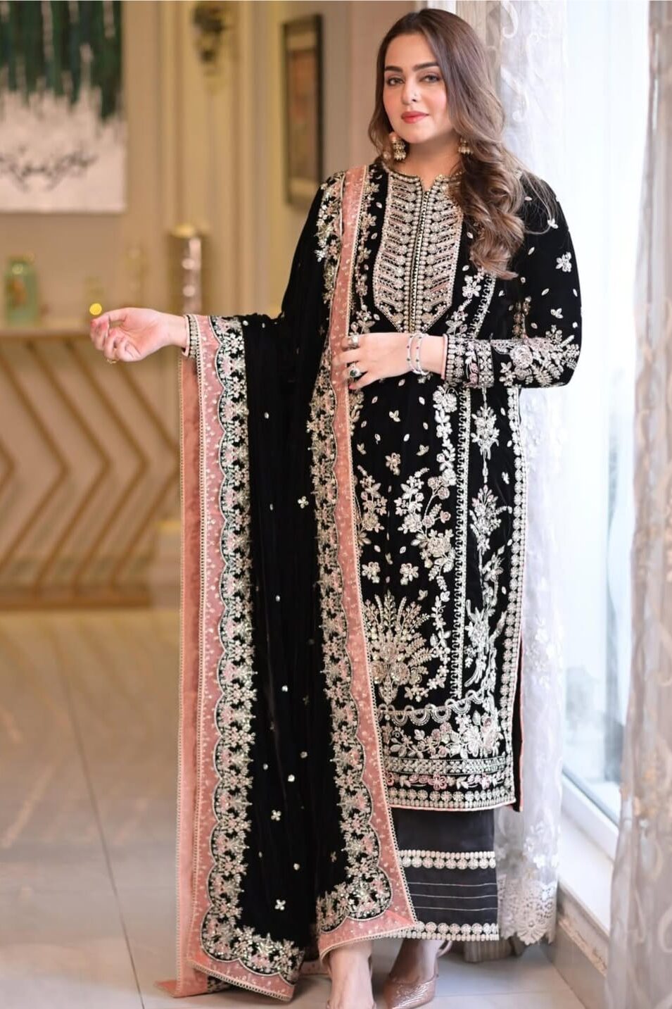 ANEELA'S BLACK VELVET FULL ADDA WORK ON SHIRT UPGRADE| WINTER COLLECTION| TOP PAKISTANI DRESS BY SHAEBIZ