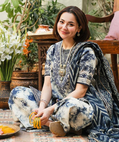 SAPPHIRE BLUE TIE-DYE TIDE LUXURY LAWN WITH CHIFFON DUPATTA COLLECTION| HANIA AMIR | TOP PAKISTANI DRESS BY SHAEBIZ