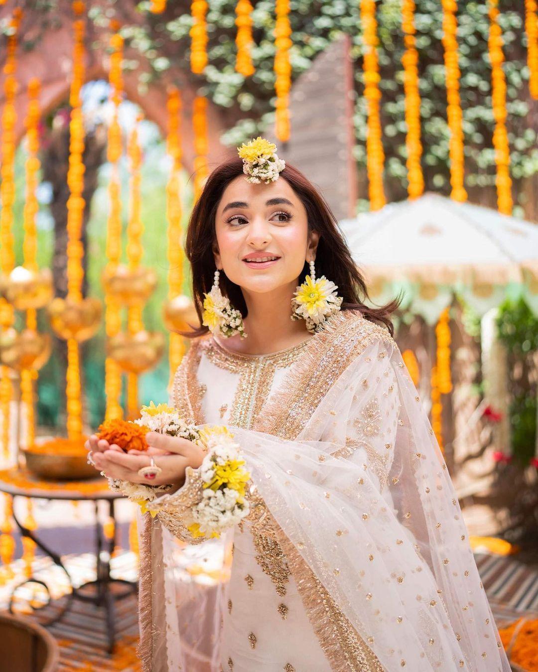 MAHA WAJAHAT LUXURY WHITE  GHARARA BRIDAL DRESS | LATEST BRIDAL DRESS BY SHAEBIZ