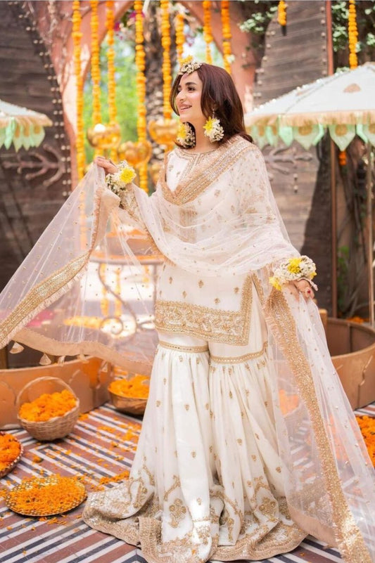 MAHA WAJAHAT LUXURY WHITE  GHARARA BRIDAL DRESS | LATEST BRIDAL DRESS BY SHAEBIZ
