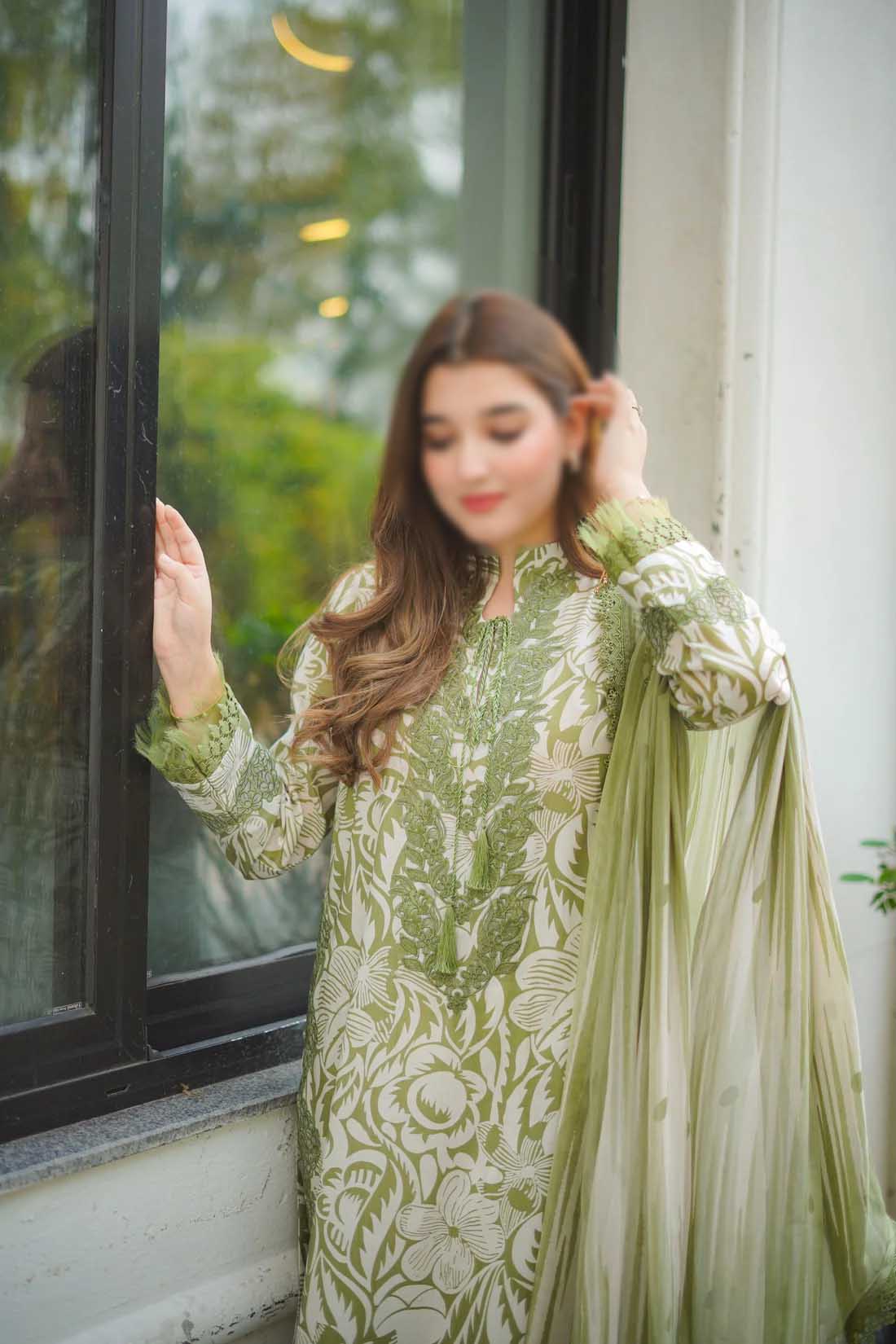 ANEELA'S LUXURY LAWN DIGITAL PRINT COLLECTION| UNSTITCHED MASTER REPLICA BY SHAEBIZ