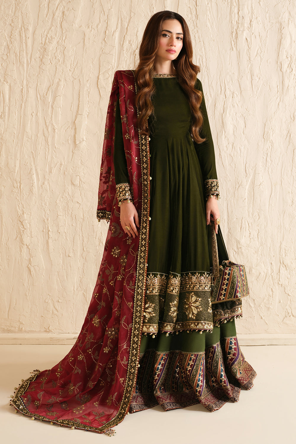 JAZMIN NEW LUXURY VELVET EMBROIDERED COLLECTION| SANA JAVED| TOP PAKISTANI DRESS BY SHAEBIZ