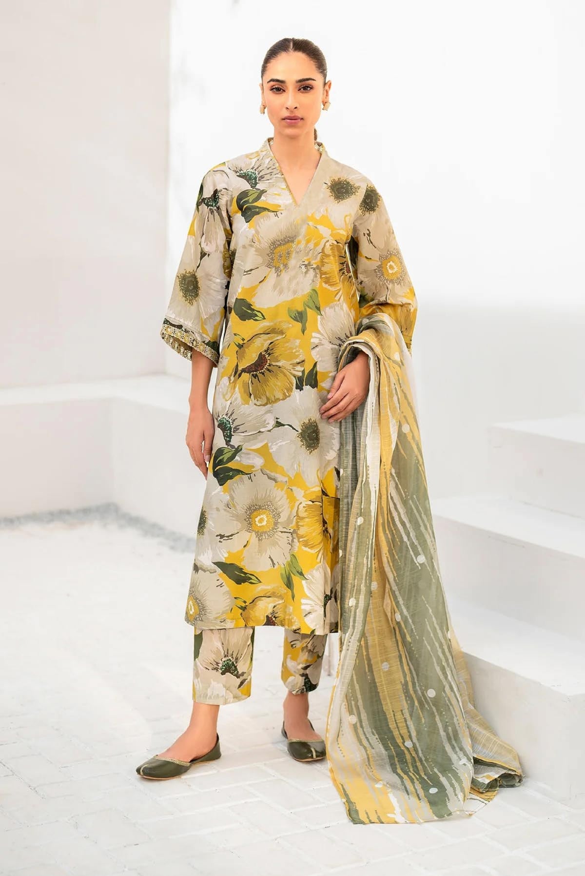 BAROQUE LATEST DIGITAL PRINTED LAWN COLLECTION| UNSTITCHED MASTER REPLICA BY SHAEBIZ