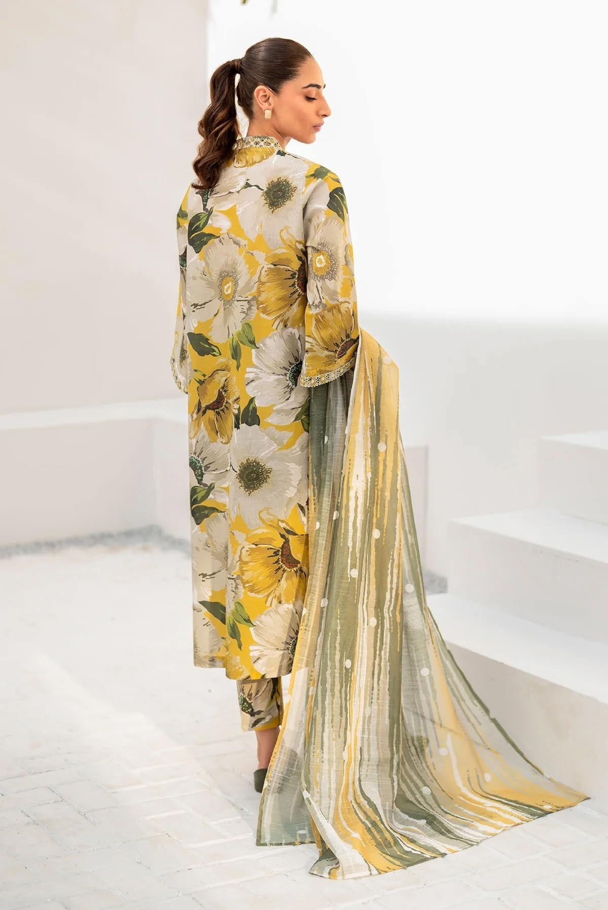 BAROQUE LATEST DIGITAL PRINTED LAWN COLLECTION| UNSTITCHED MASTER REPLICA BY SHAEBIZ