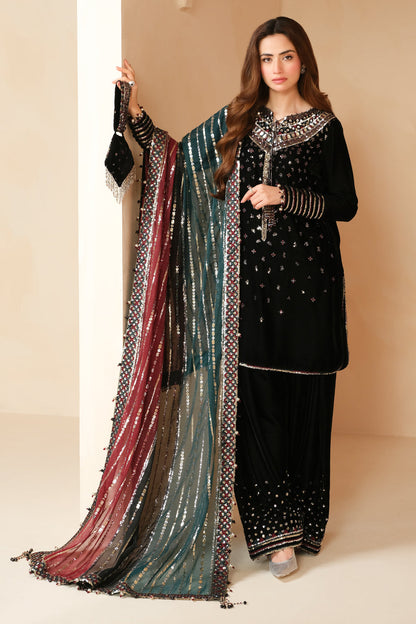 JAZMIN NEW LUXURY BLACK VELVET DRESS| HIT CODE | WEARING BY SANA JAVED| TOP PAKISTANI DRESS BY SHAEBIZ