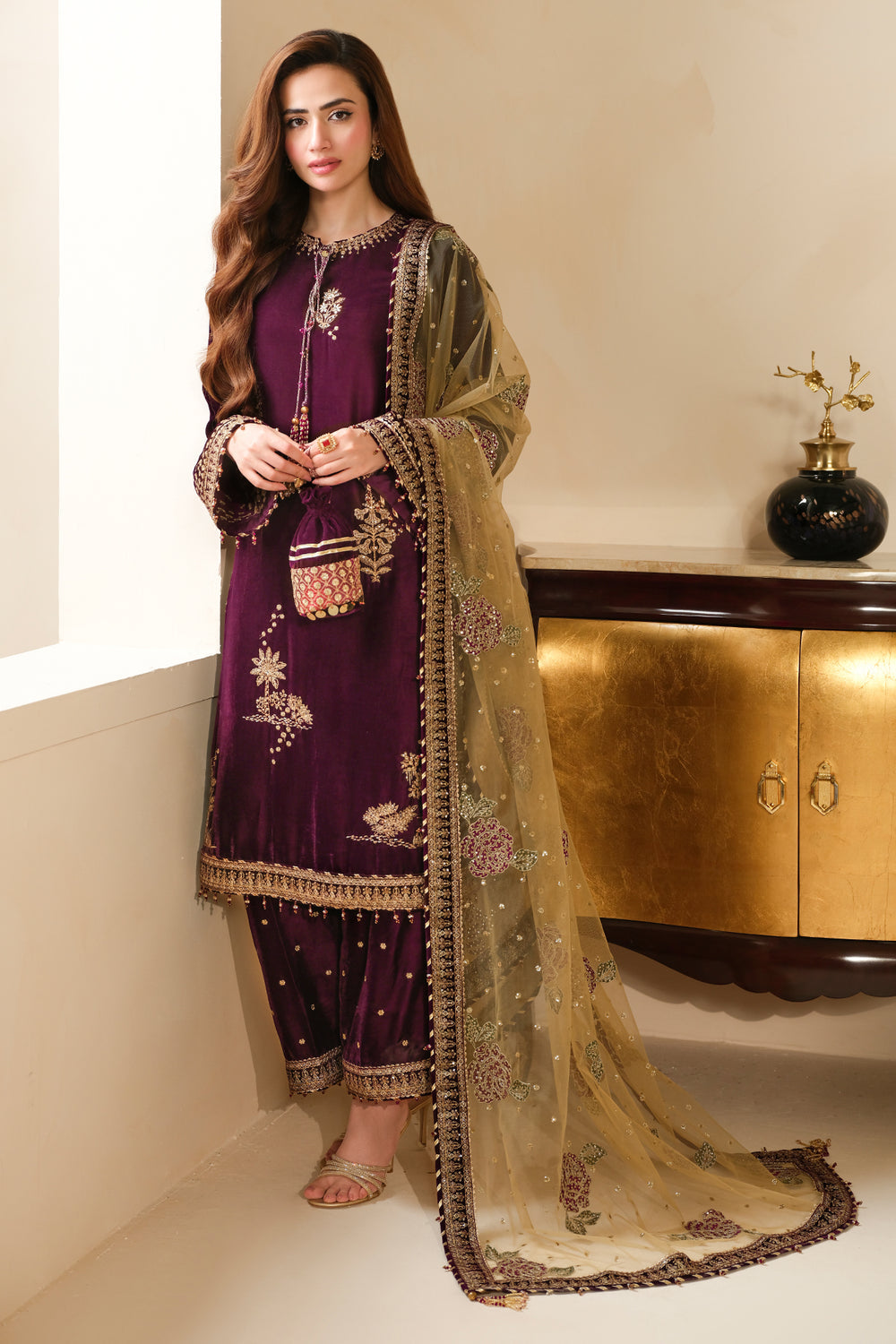 JAZMIN NEW LUXURY VELVET DRESS| UNSTITCHED WINTER COLLECTION| SANA JAVED|TOP PAKISTANI DRESS BY SHAEBIZ
