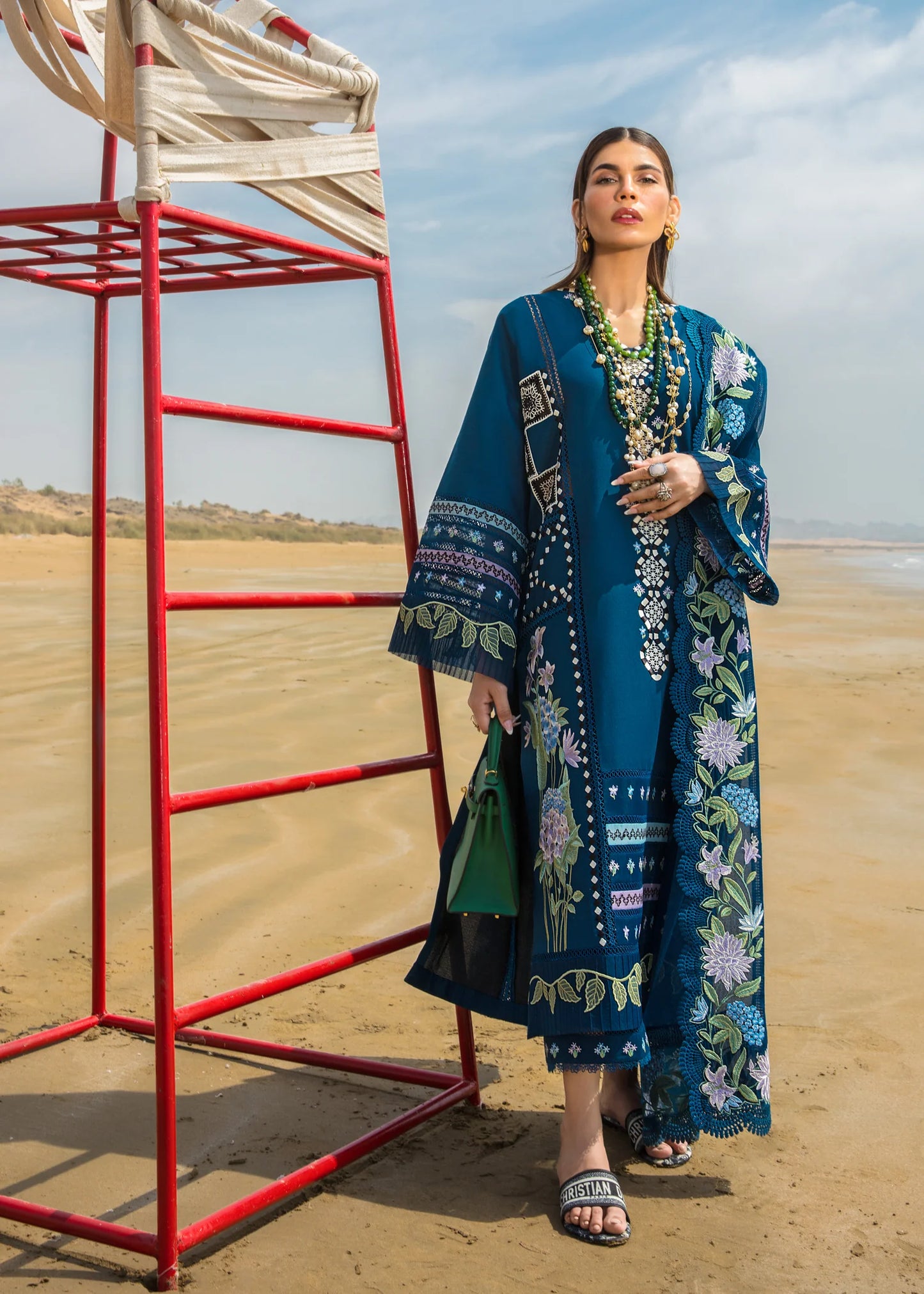 CRIMSON SAIRA SHAKIRA LAWN CHICKEN KARI CODE:CM ZINK