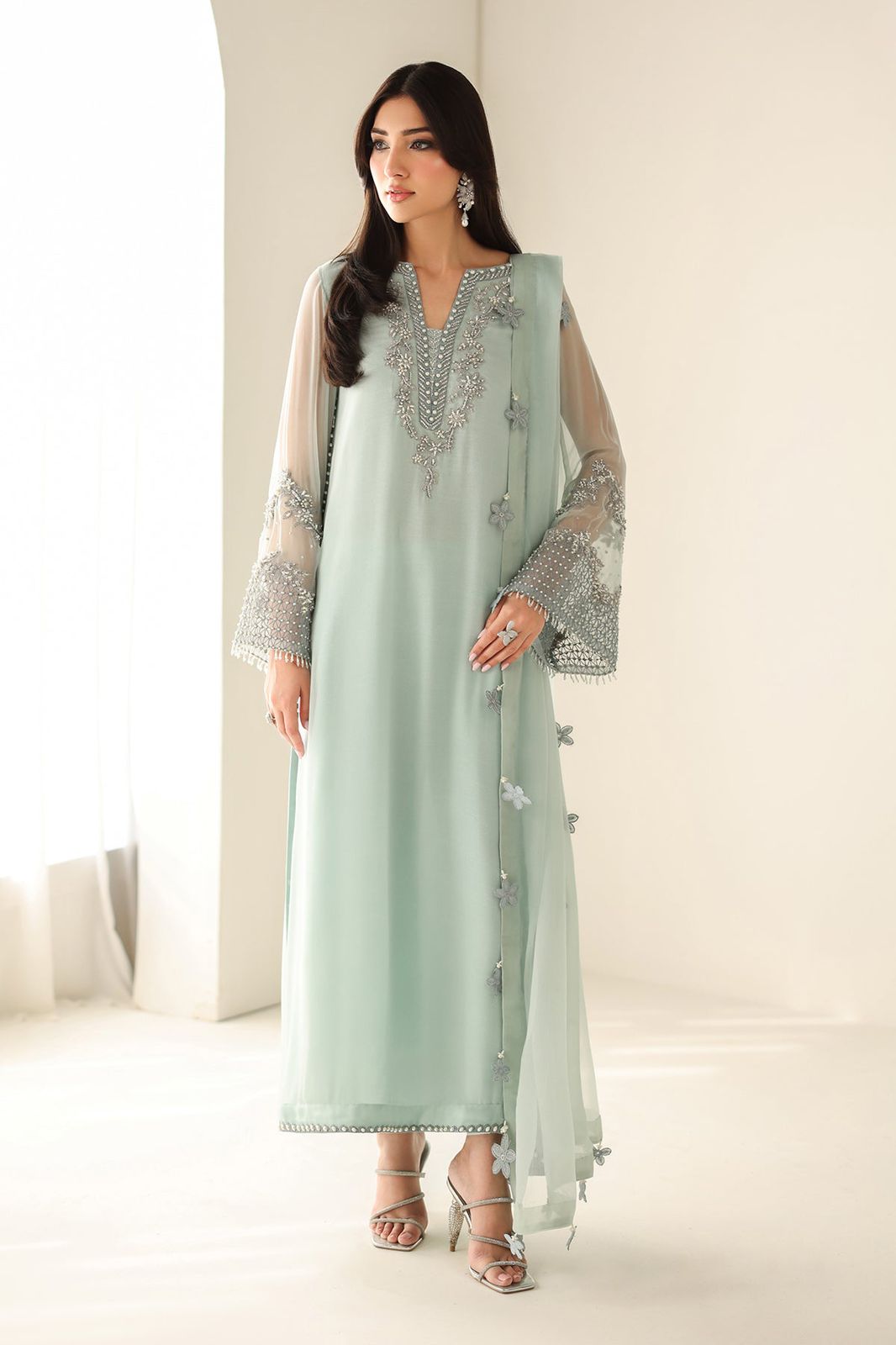 BAROQUE LUXURY EMBROIDERED CHIFFON COLLECTION| UNSTITCHED 3 PCS| TOP PAKISTANI DRESS BY SHAEBIZ