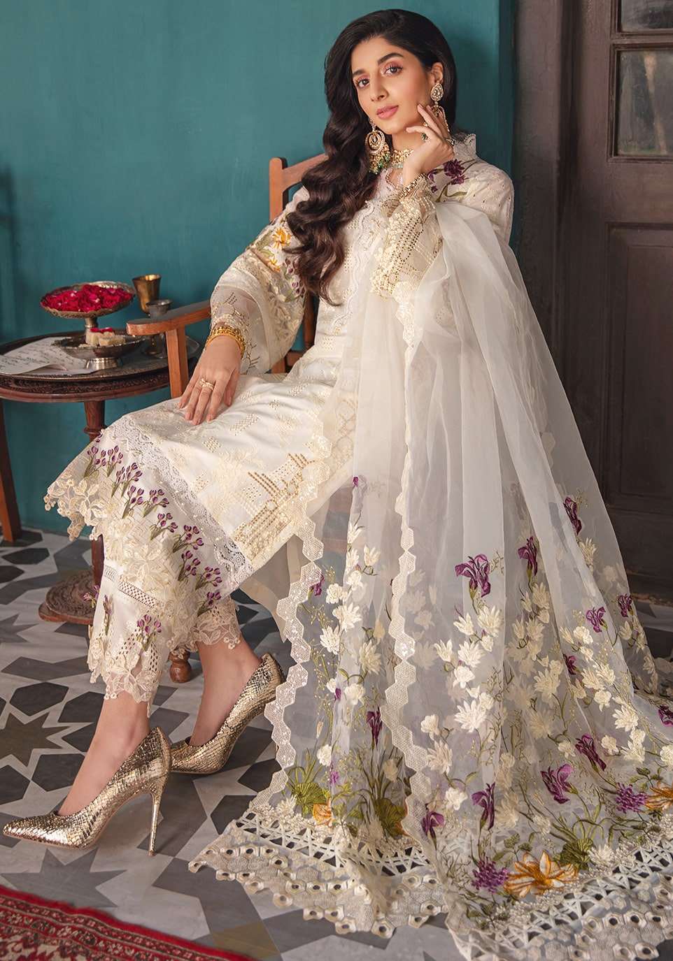 Elaf White | Luxury Lawn | Unstitch Collection | By Shaebiz
