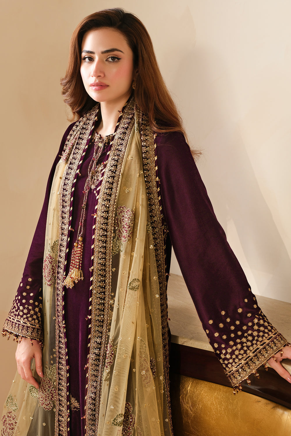 JAZMIN NEW LUXURY VELVET DRESS| UNSTITCHED WINTER COLLECTION| SANA JAVED|TOP PAKISTANI DRESS BY SHAEBIZ