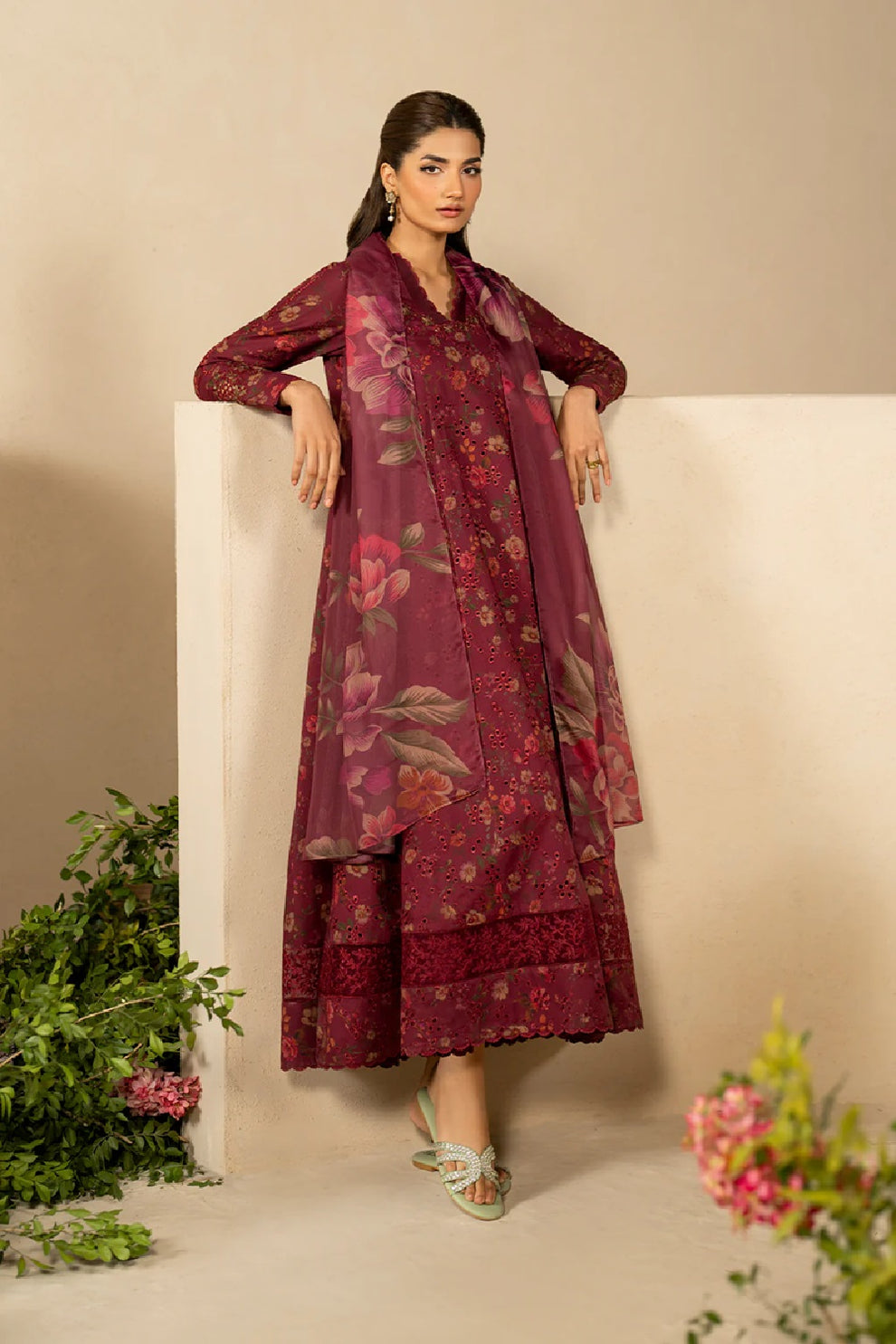 IZNIK PRINTED LAWN COLLECTION| MASTER REPLICA| TOP PAKISTANI DRESS BY SHAEBIZ