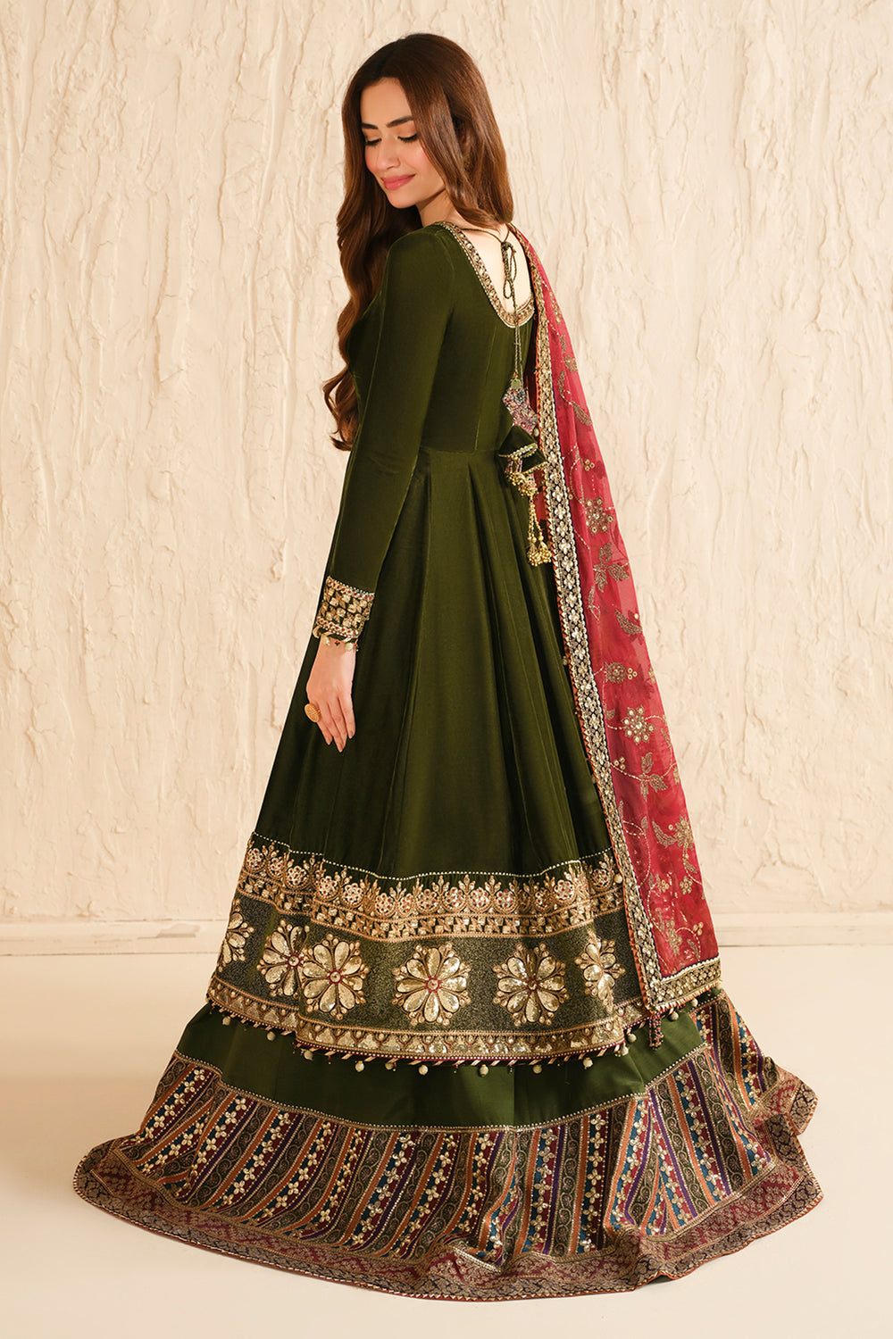 JAZMIN NEW LUXURY VELVET EMBROIDERED COLLECTION| SANA JAVED| TOP PAKIS –  Shaebiz Collection