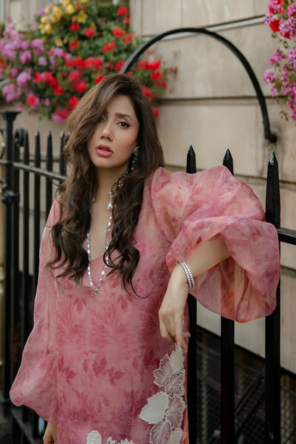 SANA MASKATIYA LUXURY PINK CHIFFON DRESS | MAHIRA KHAN VIRAL DRESS| UNSTITCHED 3 PCS BY SHAEBIZ