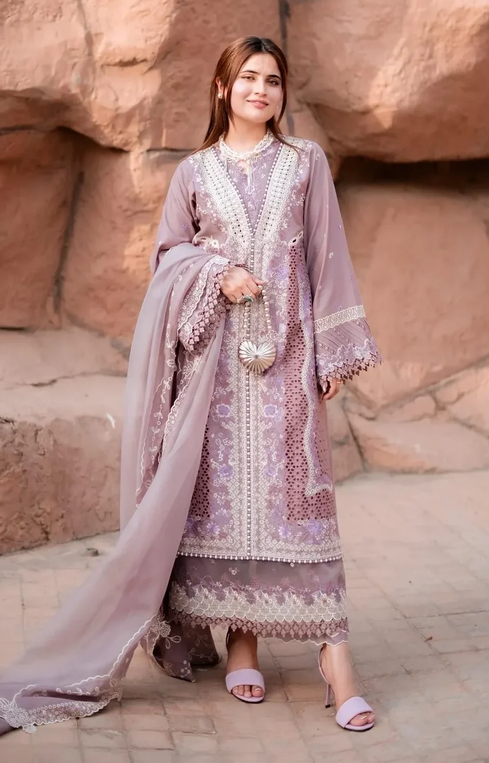 BIN ILYAS 2026 LUXURY CHICKEN KARI LAWN COLLECTION| UNSTITCHED 3 PCS BY SHAEBIZ