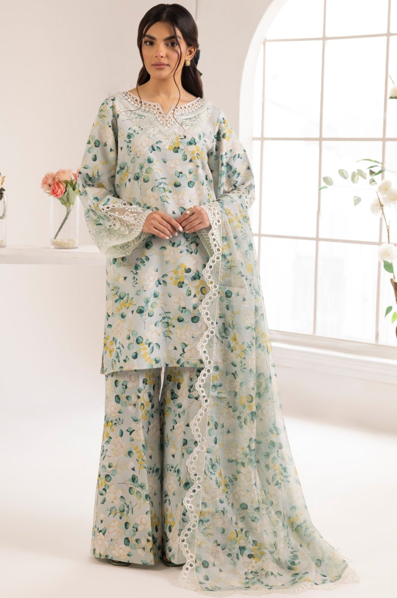 MOHAGNI FLORAL PRINT LAWN COLLECTION| LAWN COLLECTION 2024 | TOP PAKISTANI DRESS BY SHAEBIZ|