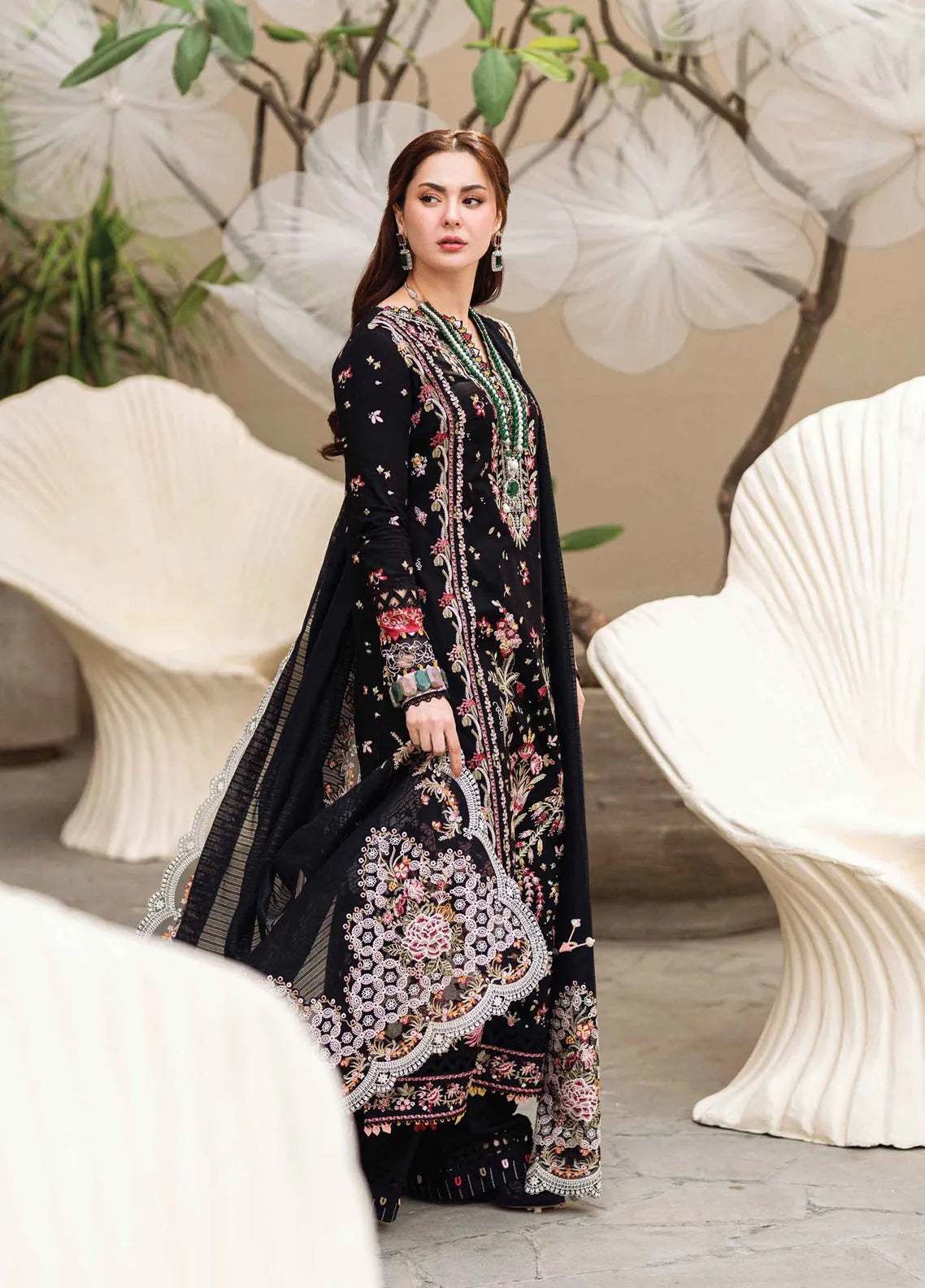 QALAMKAR LUXURY LAWN EMBROIDERED DRESS | HANIA AMIR| TOP PAKISTANI DRESS BY SHAEBIZ
