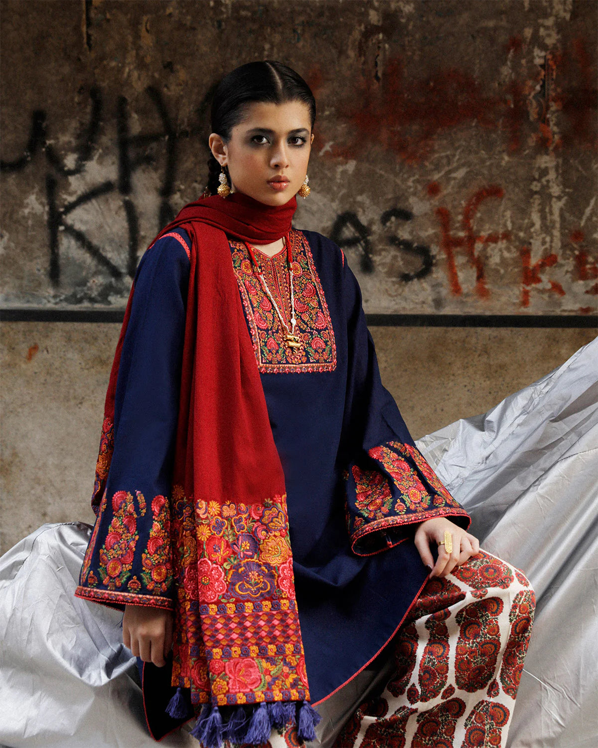 JUGNU LAWN CHICKEN KARI BEST FOR SUMMER| TOP PAKISTANI DRESS BY SHAEBIZ