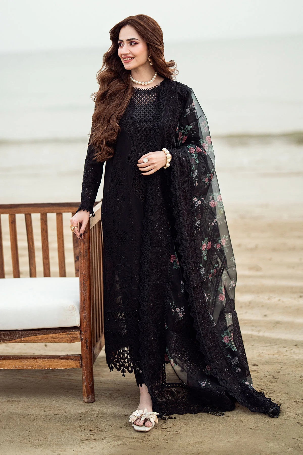 NUREH BLACK SANAM RE LUXURY LAWN COLLECTION| TOP PAKISTANI DRESS BY SHAEBIZ