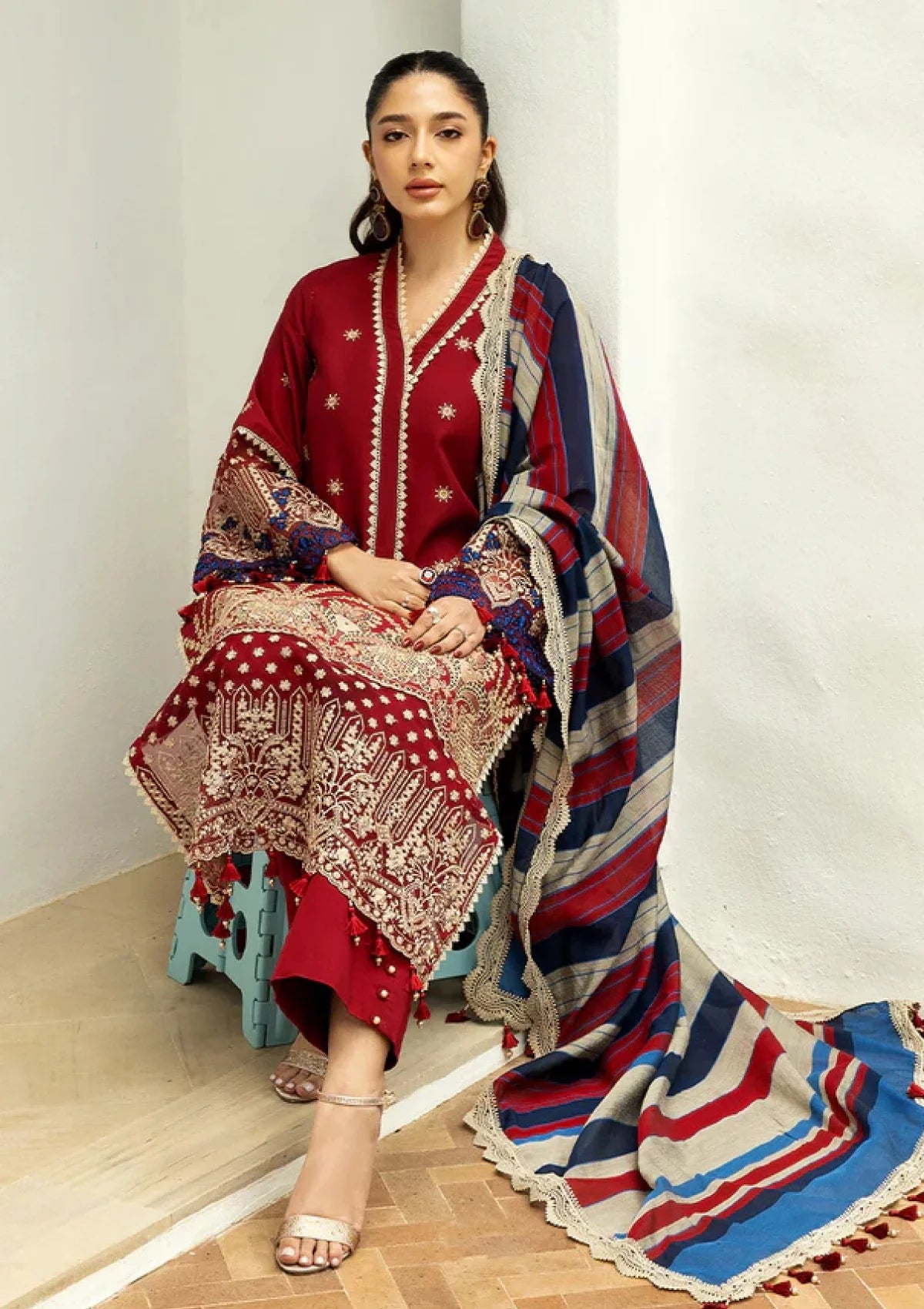 ZAINAB CHOTTANI MEHROON CHICKEN KARI COLLECTION| TOP PAKISTANI DRESS BY SHAEBIZ